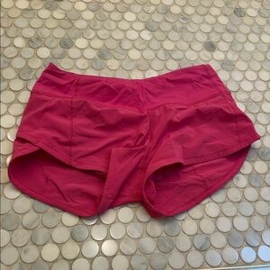 Women's Lululemon 2.5 Sonic Pink Speed Up Shorts